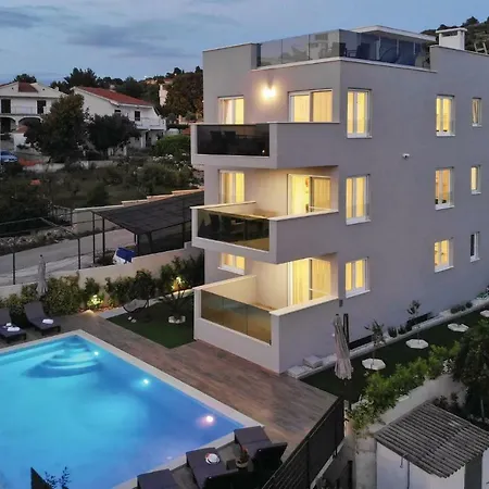 Two-bedroom In *